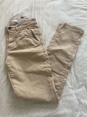 Reiki brand Women’s Slim Chino Pants in Khaki size 24 , inseam -29 in , classic